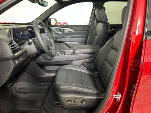 New 2026 Chevrolet Traverse LT FWD image 9