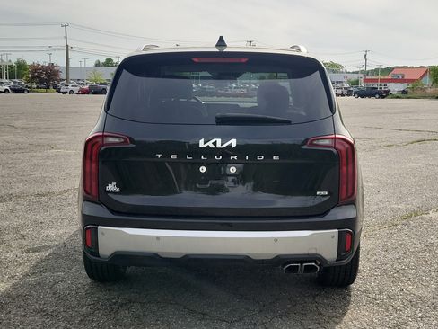 Used 2024 Kia Telluride S AWD/4WD image 6