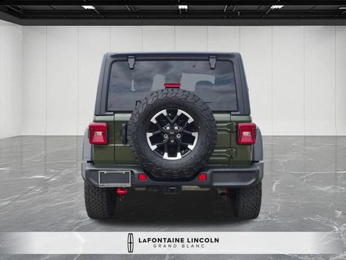 Used 2024 Jeep Wrangler Rubicon w/ Technology Group AWD/4WD image 4