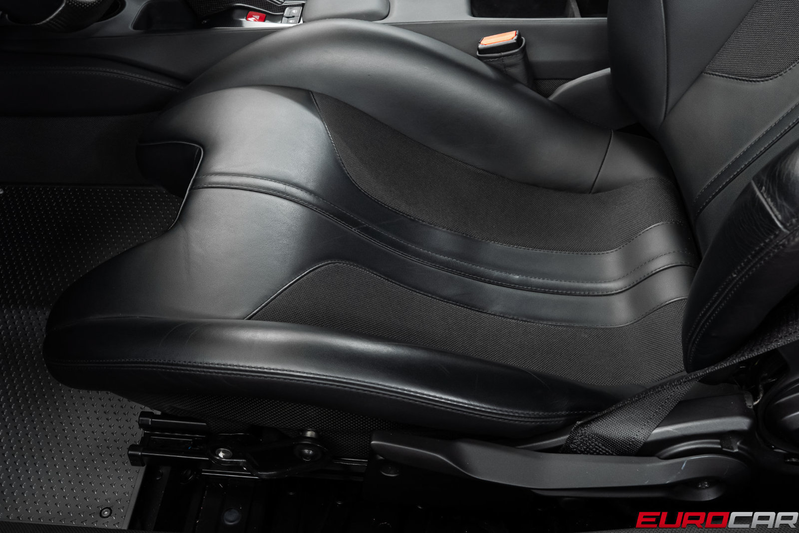 Used 2019 Ferrari 488 Pista Coupe RWD image 50