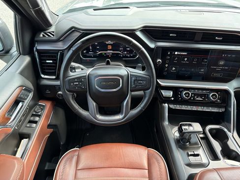 Used 2025 GMC Sierra 1500 Denali Ultimate AWD/4WD image 29