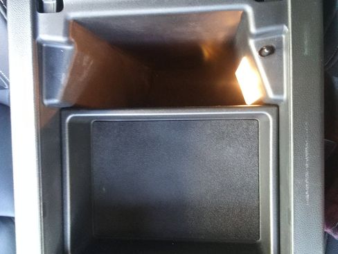 Used 2023 Chevrolet Traverse LT image 21