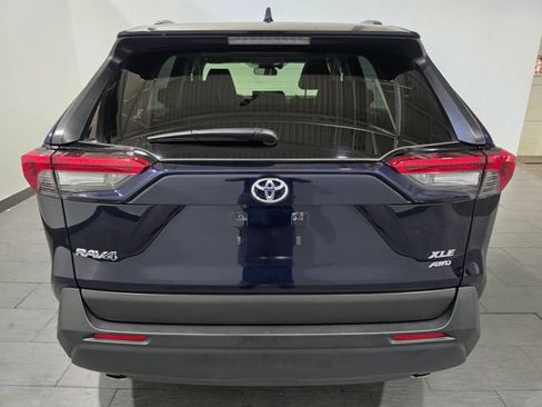 Used 2023 Toyota RAV4 XLE Premium AWD/4WD image 4