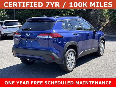 Used 2025 Toyota Corolla Cross LE FWD image 2