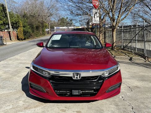 Used 2019 Honda Accord LX image 2