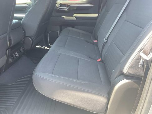 Used 2023 Chevrolet Silverado 1500 LT AWD/4WD image 12