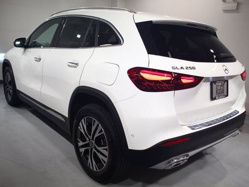 Certified 2025 Mercedes-Benz GLA 250 GLA 250 image 12