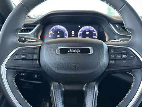 Certified 2024 Jeep Grand Cherokee L Laredo AWD/4WD image 24