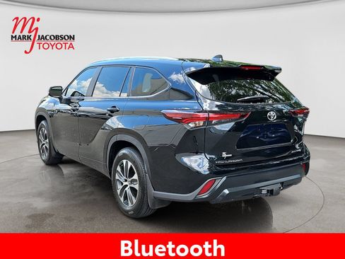 Used 2026 Toyota Highlander XLE AWD/4WD image 14