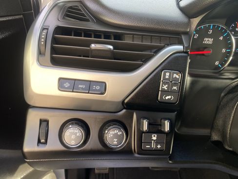 Used 2020 Chevrolet Tahoe Premier w/ Premier Plus Edition image 21