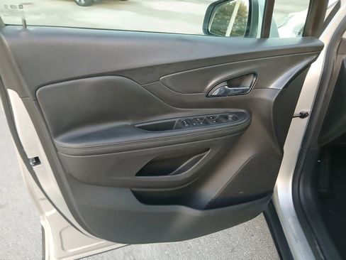 Used 2018 Buick Encore Preferred image 7