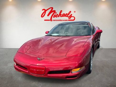 Used 2001 Chevrolet Corvette Coupe w/ Preferred Equipment Group1 RWD image 6