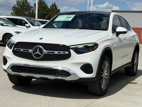 Certified 2025 Mercedes-Benz GLC 300 4MATIC image 40
