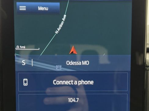 Used 2020 Ford Explorer Platinum image 3