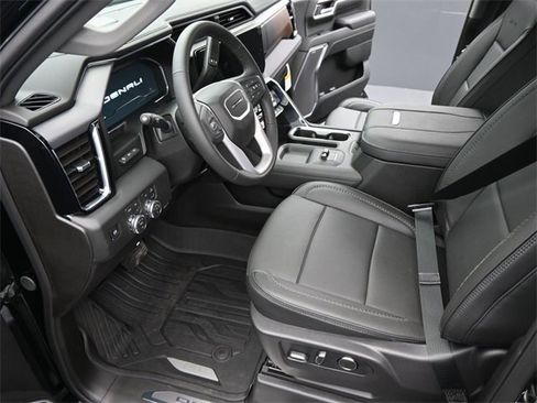 New 2025 GMC Sierra 2500 Denali w/ Denali Reserve Package image 9