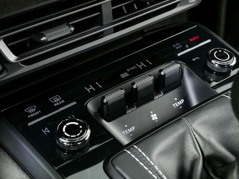 Certified 2022 Porsche 911 GT3 image 18