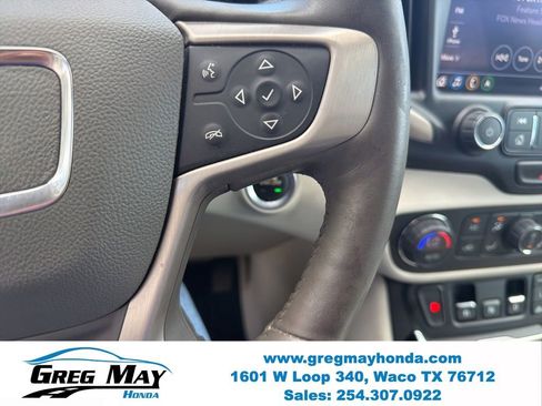 Used 2019 GMC Terrain Denali w/ Advanced Safety Package FWD image 9