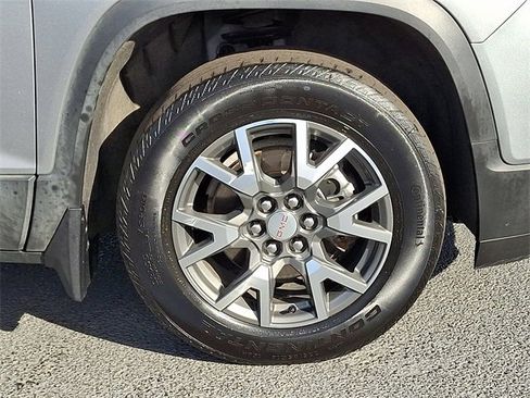 Used 2023 GMC Acadia SLE w/ Driver Convenience Package image 12