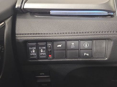 Used 2024 Honda Odyssey Touring image 25