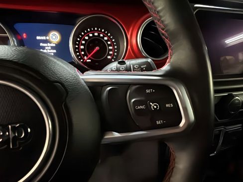 Used 2018 Jeep Wrangler Unlimited Rubicon w/ Dual Top Group image 15