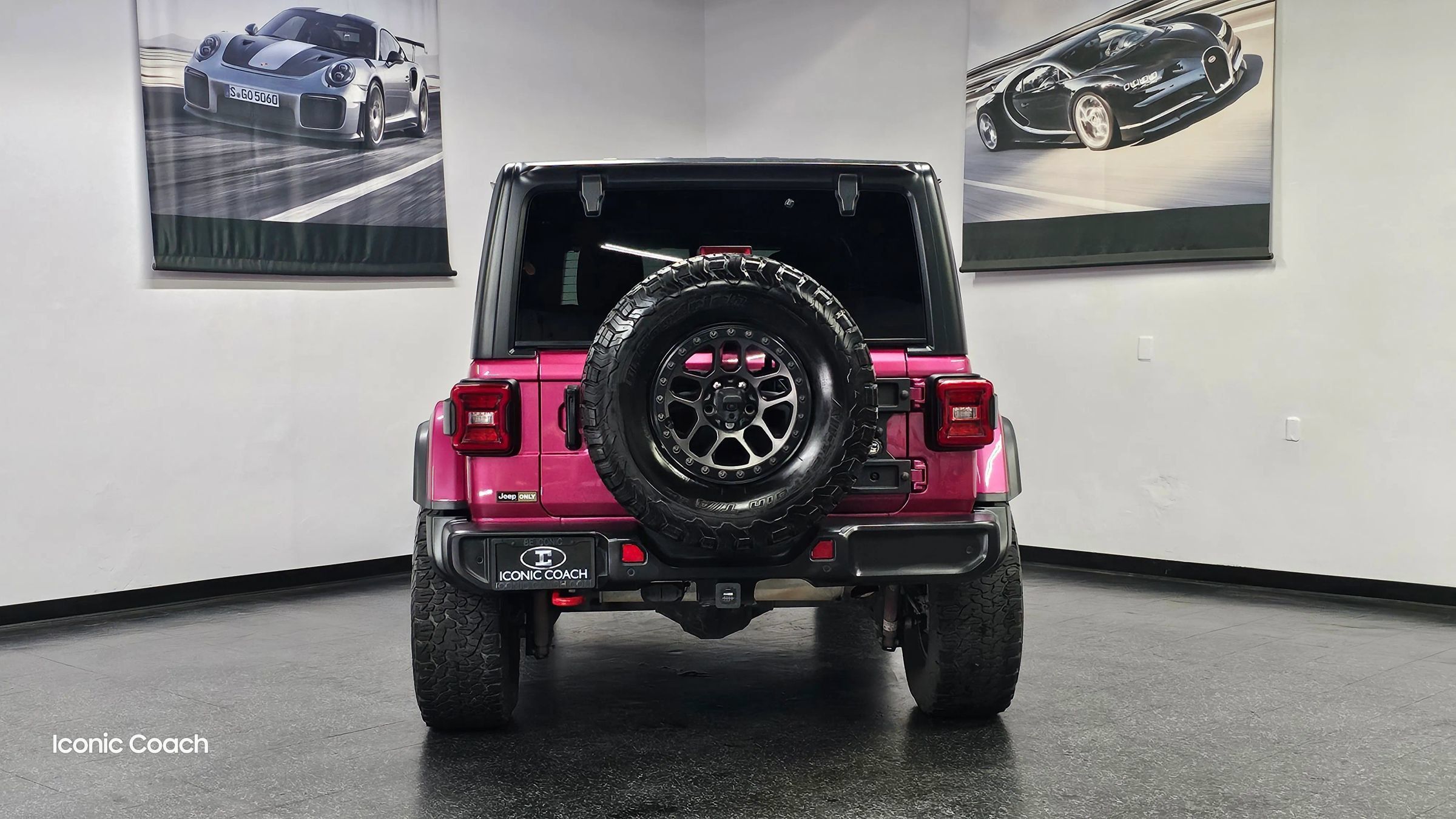 Used 2021 Jeep Wrangler Unlimited Rubicon w/ Xtreme Recon 35" Tire Package AWD/4WD image 33