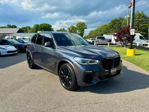 Used 2020 BMW X5 M50i AWD/4WD image 3