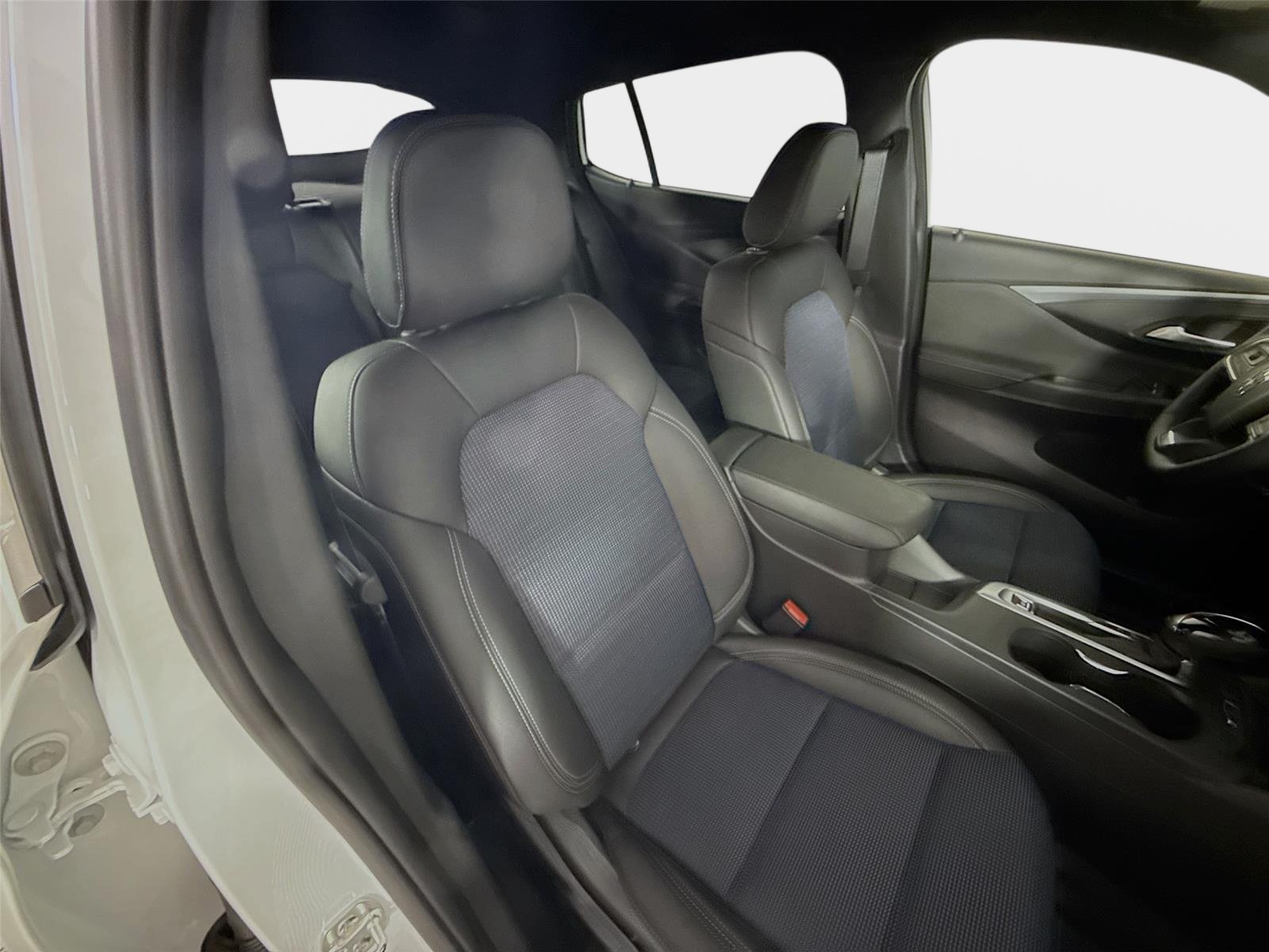New 2026 Buick Envista Preferred w/ Convenience I Package FWD image 26