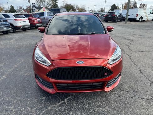 Used 2018 Ford Focus ST image 22