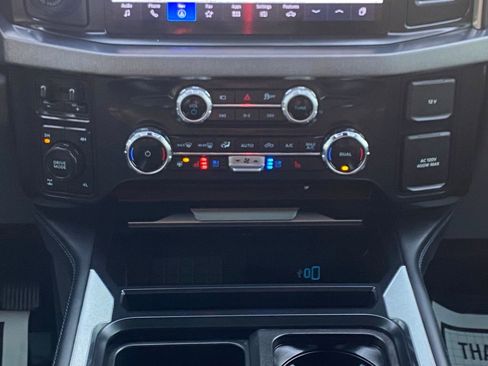 Used 2025 Ford F250 Platinum image 28