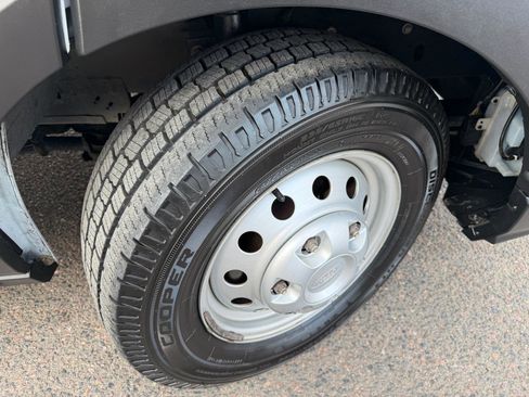 Used 2021 Ford Transit 150 Low Roof AWD image 36