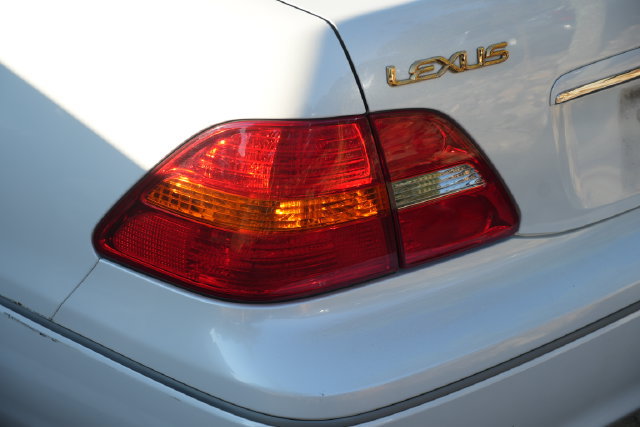 Used 2001 Lexus LS 430 RWD image 18