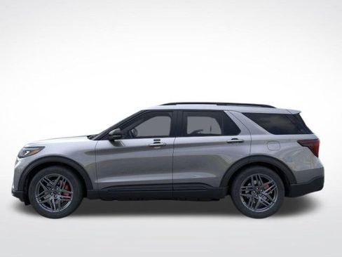 New 2026 Ford Explorer ST image 3