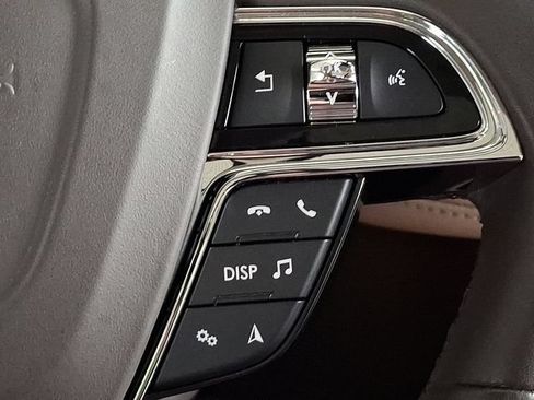 Used 2022 Lincoln Nautilus Reserve AWD/4WD image 23