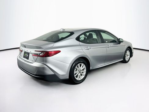 Used 2025 Toyota Camry LE FWD image 9
