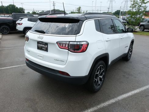 Certified 2025 Jeep Compass Limited AWD/4WD image 7