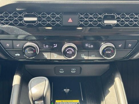 Used 2023 Honda Accord Touring image 14