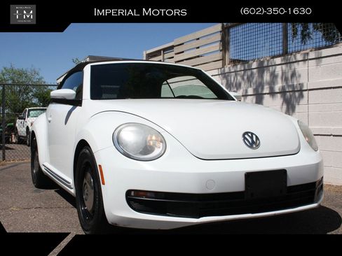 Used 2014 Volkswagen Beetle 1.8T image 1