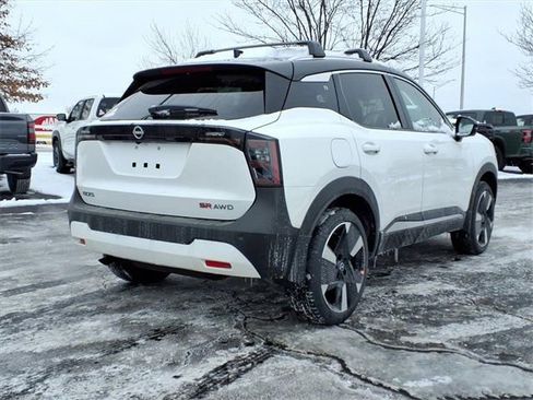 New 2026 Nissan Kicks SR w/ Cold Weather Package image 4