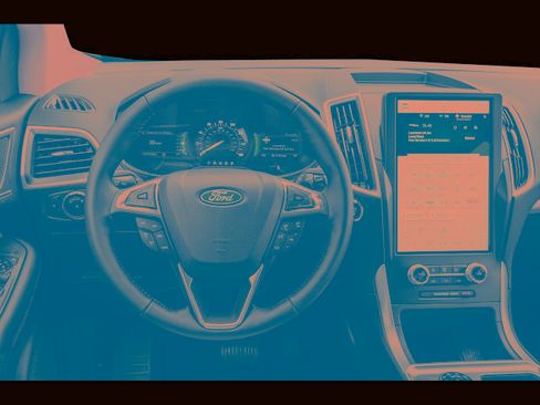 Certified 2024 Ford Edge SEL AWD/4WD image 4