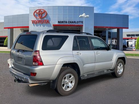 Used 2004 Toyota 4Runner SR5 RWD image 7
