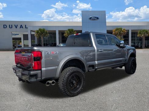 Used 2024 Ford F250 Platinum image 3