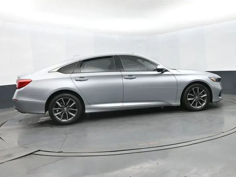 Used 2021 Honda Accord EX-L image 4