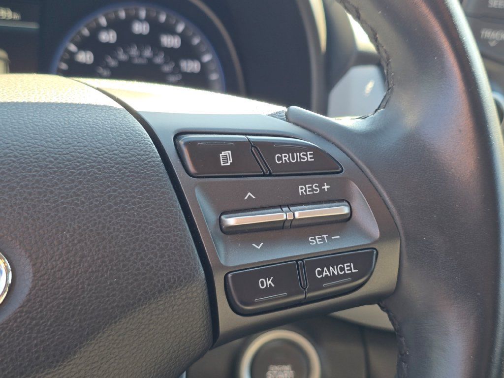 Used 2020 Hyundai Kona SEL Plus AWD/4WD image 23