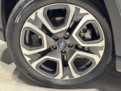 Used 2023 Subaru Ascent Limited w/ Technology Package image 7