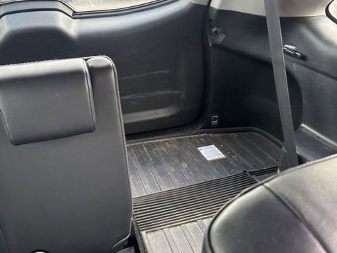 Used 2019 Toyota Highlander XLE AWD/4WD image 8