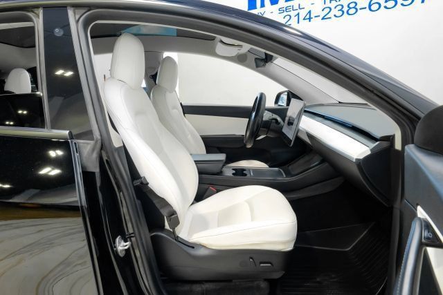 Used 2022 Tesla Model Y Performance AWD/4WD image 37