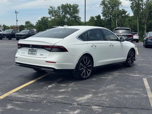 Used 2023 Honda Accord Touring image 4