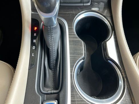 Used 2020 Buick Envision Preferred FWD image 19