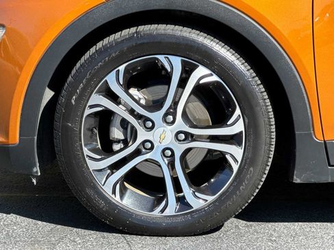 Used 2017 Chevrolet Bolt Premier w/ Driver Confidence II Package image 25