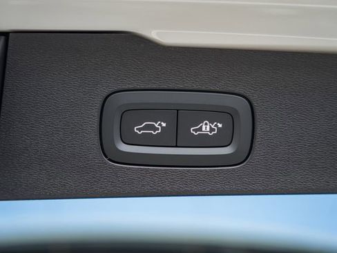 New 2026 Volvo V60 B5 Cross Country Plus w/ Protection Package Premier image 11